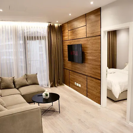 Apartment Dreamsuites-lake View Residenc